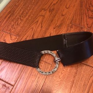 Black leather belt / silver hardware
